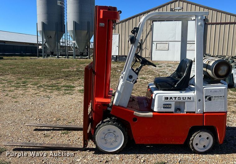 image for item NI9117 Datsun CPF02  forklift