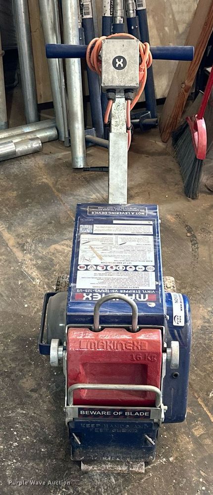 image for item NO9300 Makinex VS-125  vinyl stripper