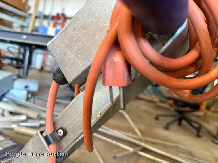 image for item NO9300 Makinex VS-125  vinyl stripper