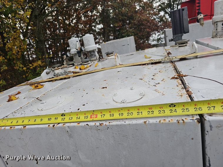 image for item NP9049 Fuel/lube bed