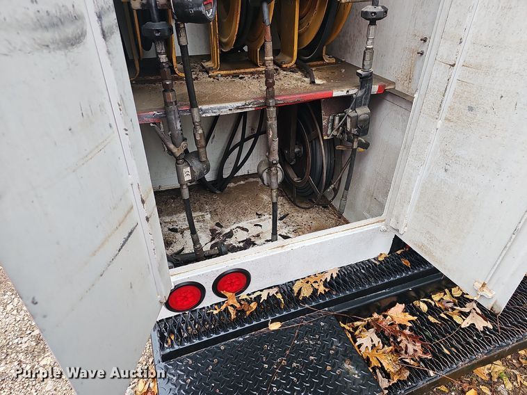 image for item NP9049 Fuel/lube bed