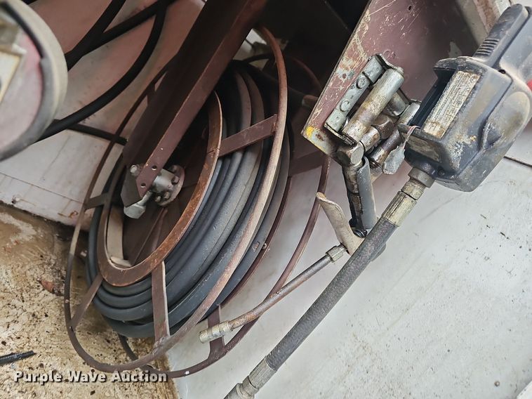 image for item NP9049 Fuel/lube bed