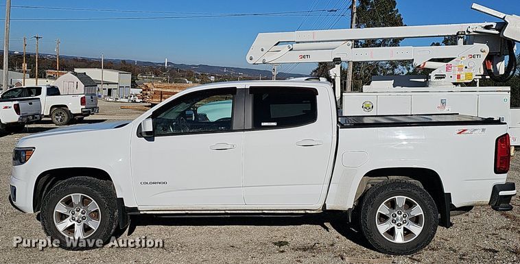 image for item NP9086 2016 Chevrolet Colorado  Crew Cab pickup truck