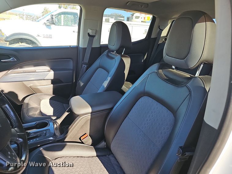 image for item NP9086 2016 Chevrolet Colorado  Crew Cab pickup truck