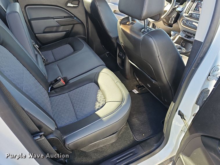 image for item NP9086 2016 Chevrolet Colorado  Crew Cab pickup truck