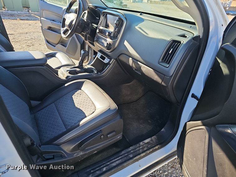 image for item NP9086 2016 Chevrolet Colorado  Crew Cab pickup truck