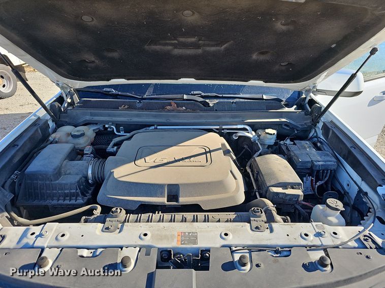 image for item NP9086 2016 Chevrolet Colorado  Crew Cab pickup truck