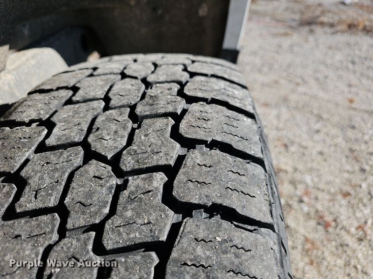 image for item NP9086 2016 Chevrolet Colorado  Crew Cab pickup truck