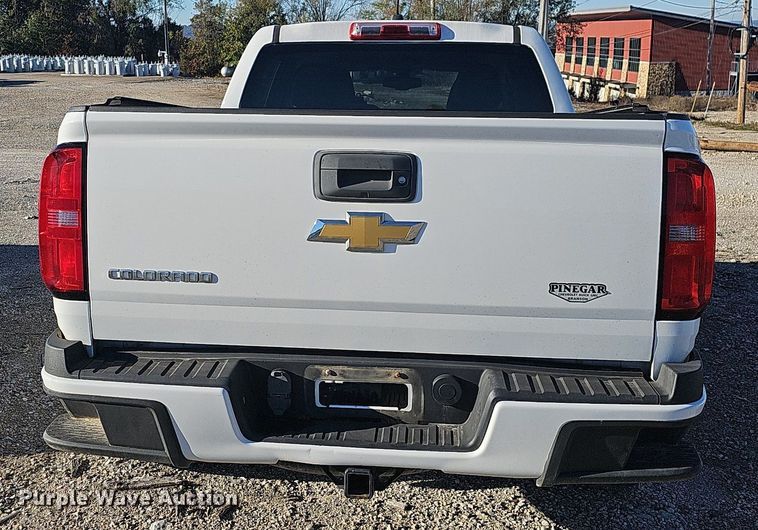 image for item NP9087 2015 Chevrolet Colorado  Crew Cab pickup truck