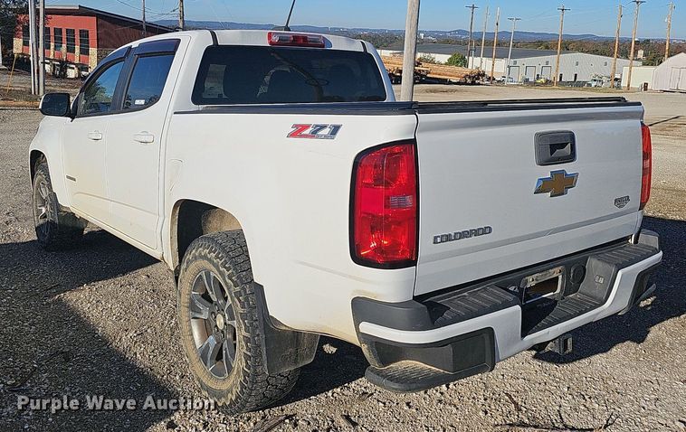 image for item NP9087 2015 Chevrolet Colorado  Crew Cab pickup truck