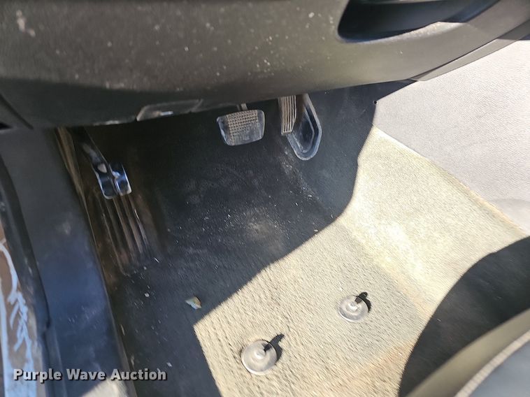 image for item NP9087 2015 Chevrolet Colorado  Crew Cab pickup truck