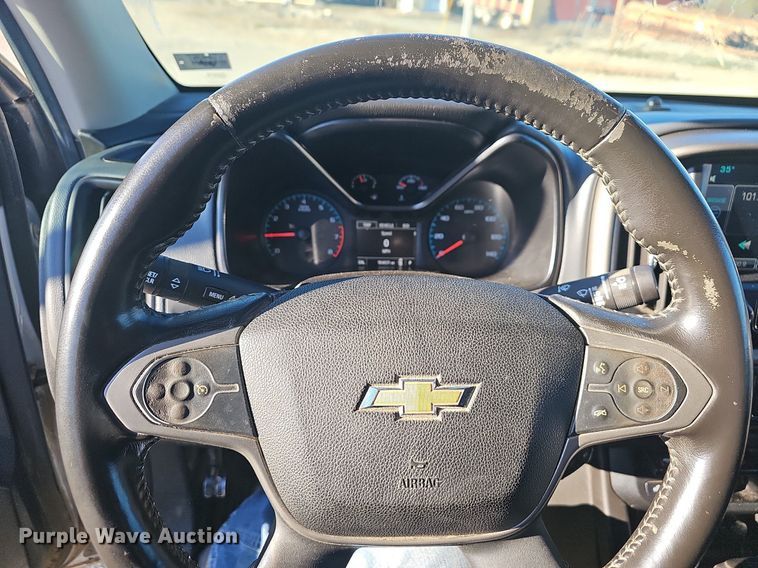 image for item NP9087 2015 Chevrolet Colorado  Crew Cab pickup truck