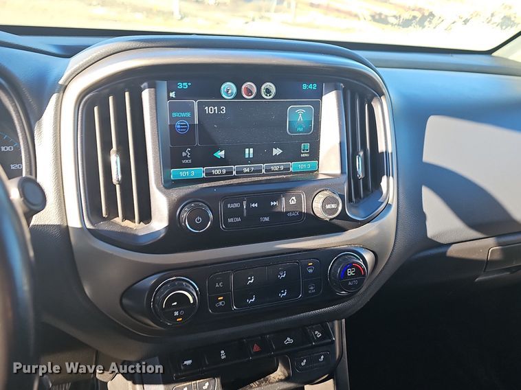 image for item NP9087 2015 Chevrolet Colorado  Crew Cab pickup truck