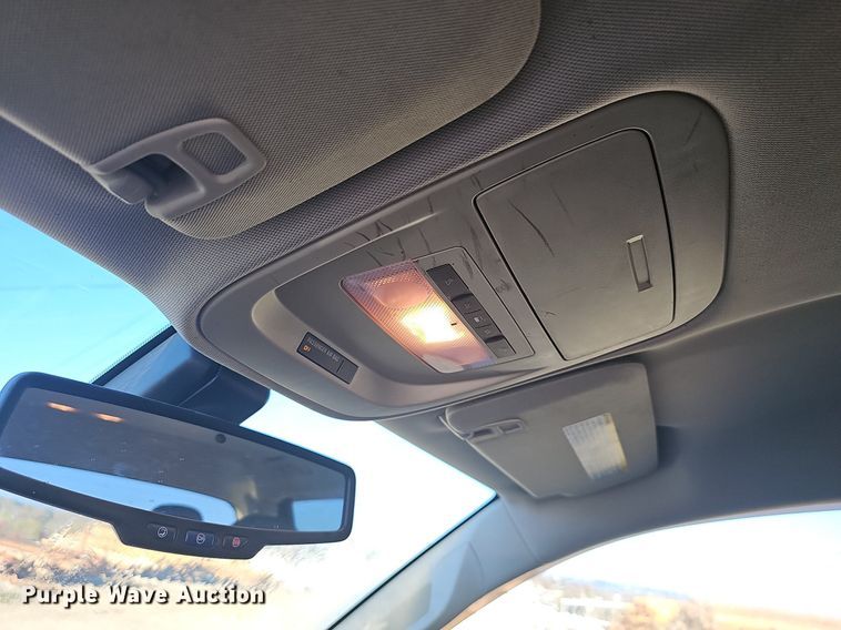 image for item NP9087 2015 Chevrolet Colorado  Crew Cab pickup truck