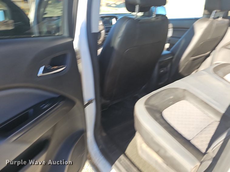 image for item NP9087 2015 Chevrolet Colorado  Crew Cab pickup truck