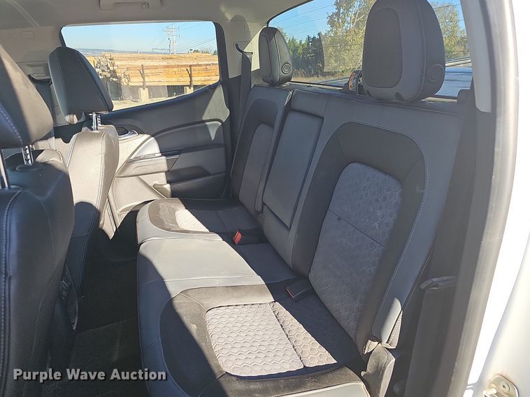 image for item NP9087 2015 Chevrolet Colorado  Crew Cab pickup truck