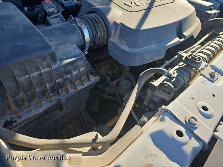 image for item NP9087 2015 Chevrolet Colorado  Crew Cab pickup truck