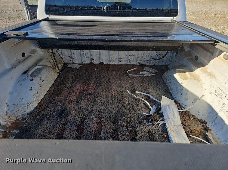 image for item NP9087 2015 Chevrolet Colorado  Crew Cab pickup truck