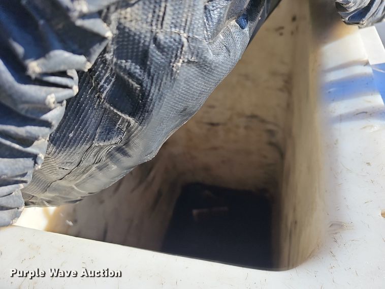 image for item NP9088 2015 Dodge Ram 5500HD  bucket truck