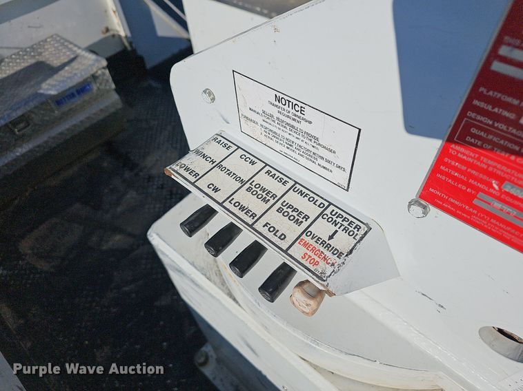 image for item NP9088 2015 Dodge Ram 5500HD  bucket truck