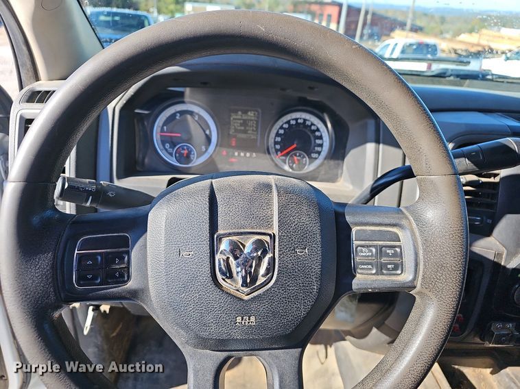 image for item NP9088 2015 Dodge Ram 5500HD  bucket truck