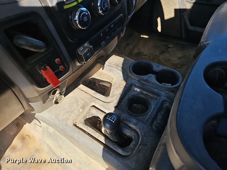 image for item NP9088 2015 Dodge Ram 5500HD  bucket truck