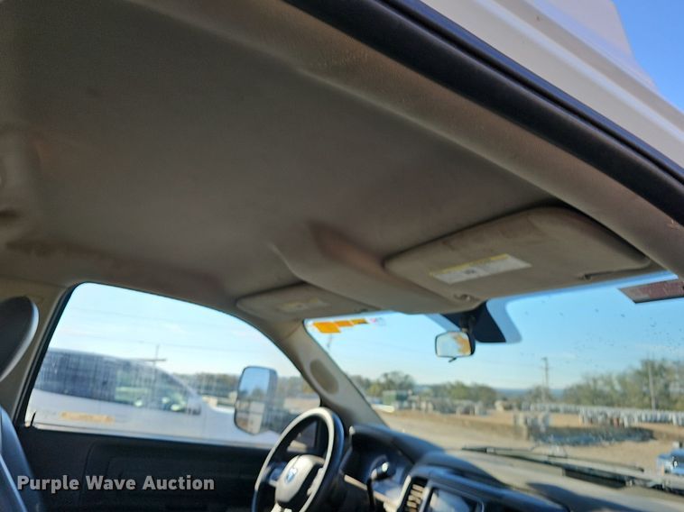 image for item NP9088 2015 Dodge Ram 5500HD  bucket truck