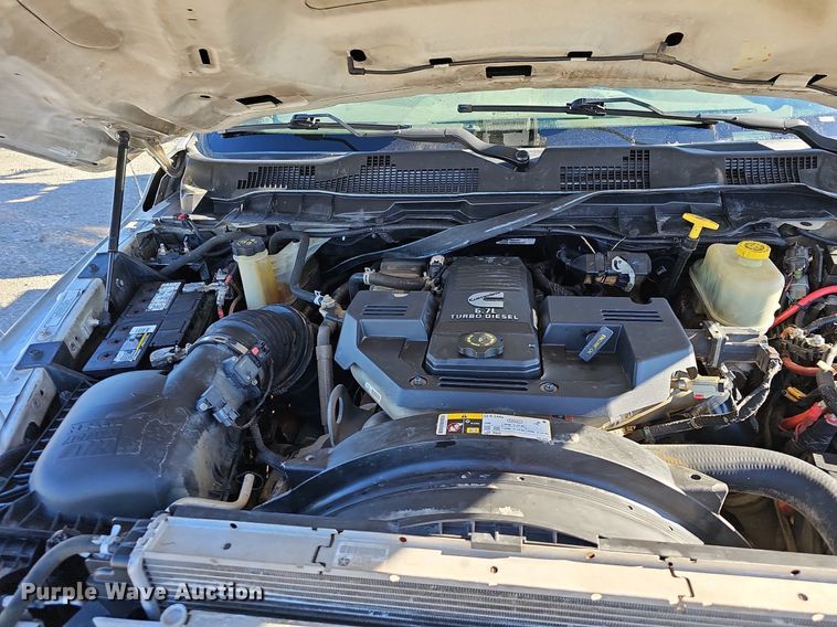 image for item NP9088 2015 Dodge Ram 5500HD  bucket truck