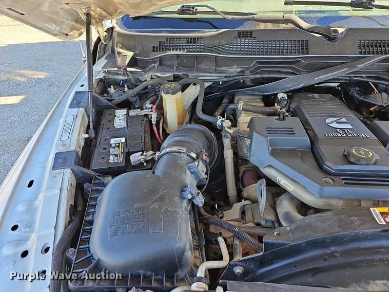 image for item NP9088 2015 Dodge Ram 5500HD  bucket truck