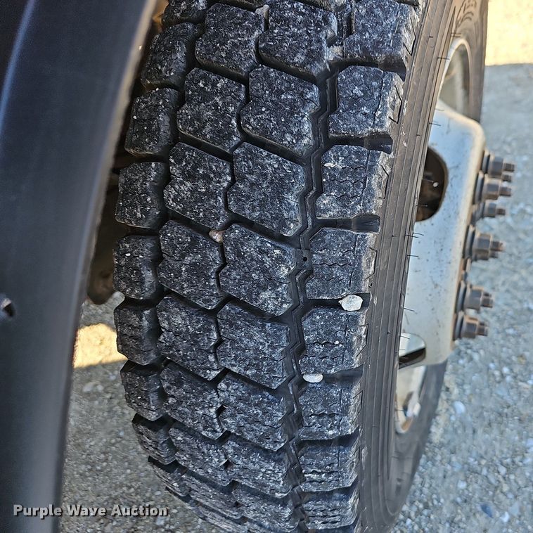 image for item NP9088 2015 Dodge Ram 5500HD  bucket truck