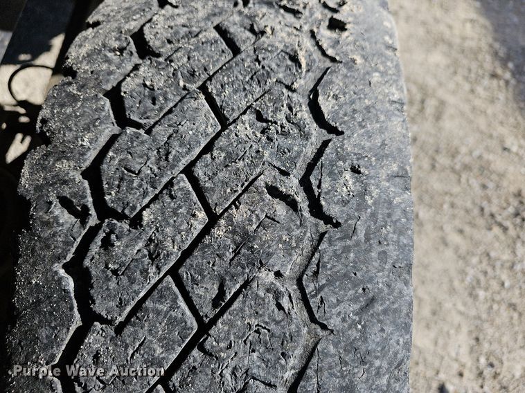 image for item NP9088 2015 Dodge Ram 5500HD  bucket truck