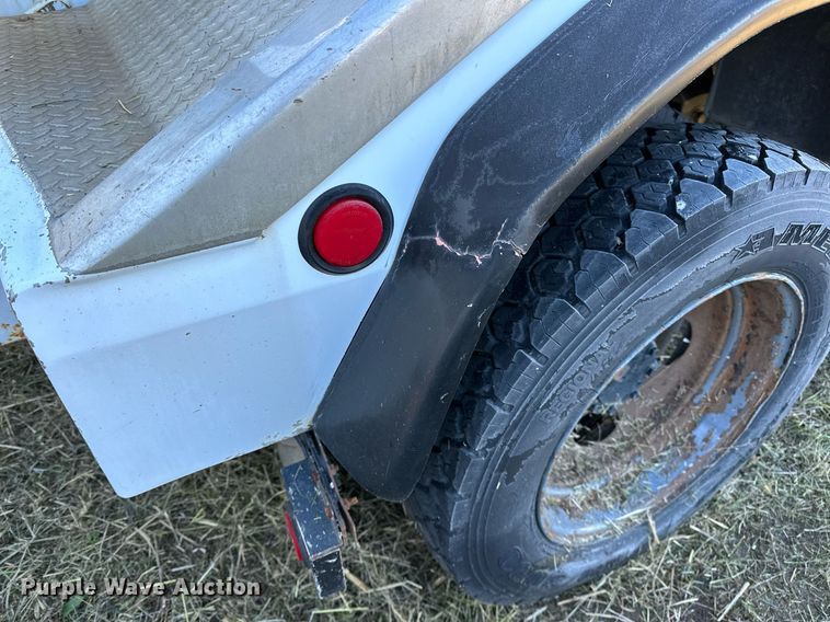 image for item NQ9504 2005 Ford F550  tow truck