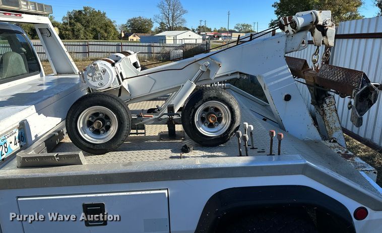 image for item NQ9504 2005 Ford F550  tow truck