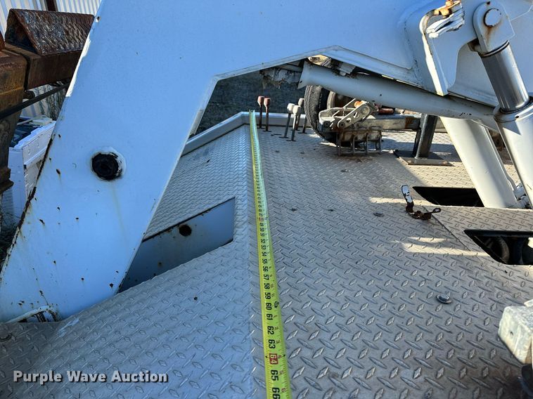 image for item NQ9504 2005 Ford F550  tow truck