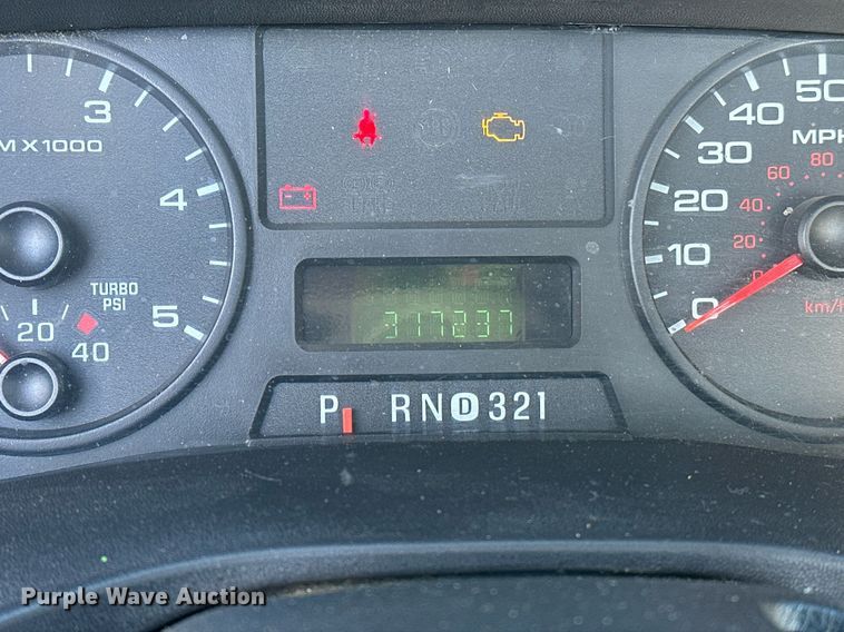 image for item NQ9504 2005 Ford F550  tow truck