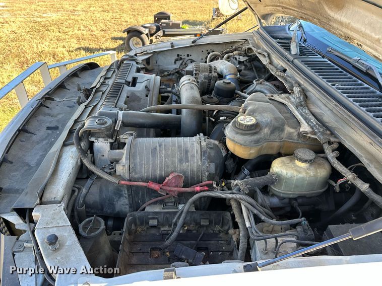 image for item NQ9504 2005 Ford F550  tow truck