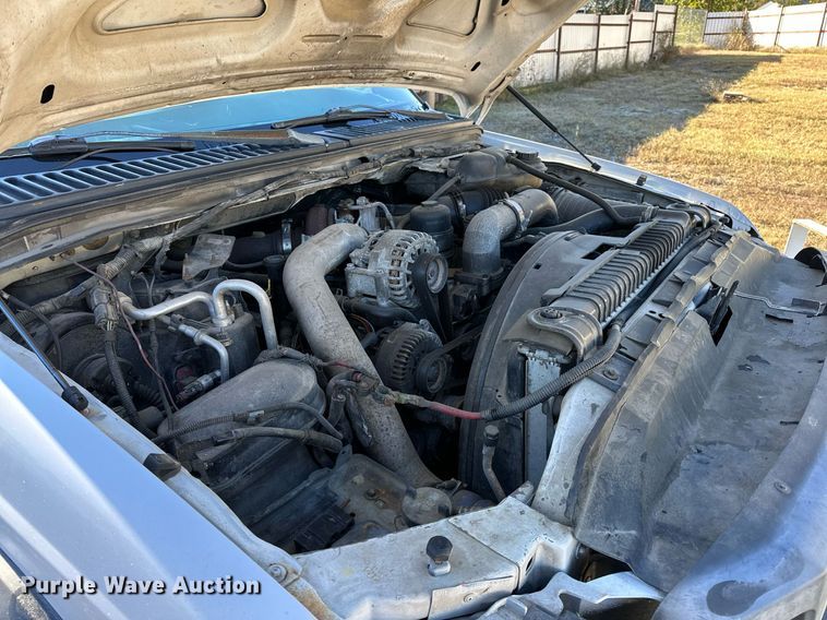 image for item NQ9504 2005 Ford F550  tow truck