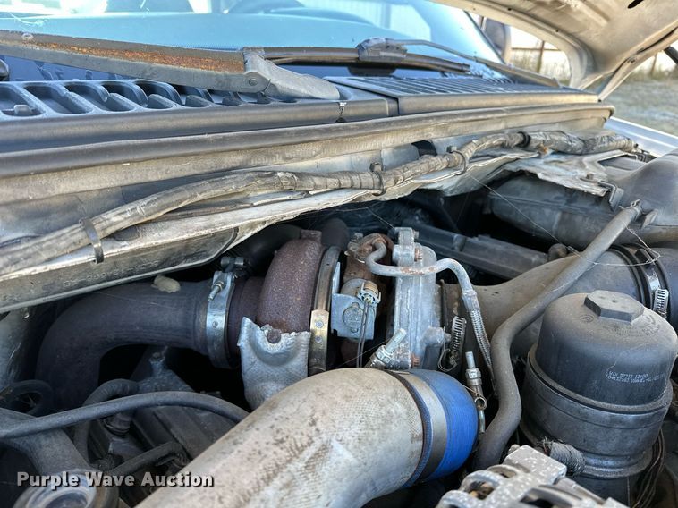 image for item NQ9504 2005 Ford F550  tow truck