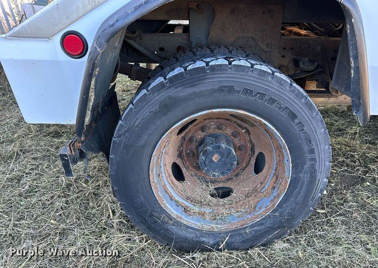 image for item NQ9504 2005 Ford F550  tow truck