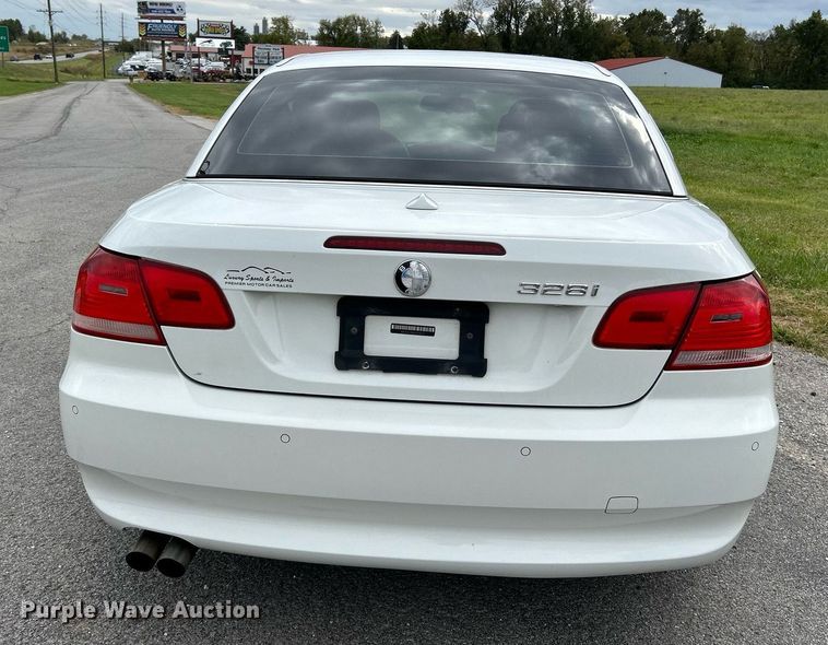 image for item NQ9914 2007 BMW 328i  convertible