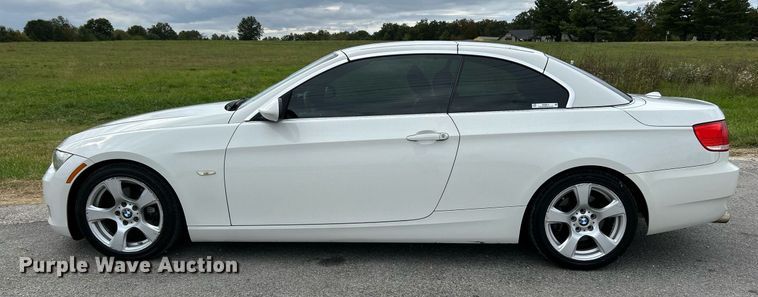 image for item NQ9914 2007 BMW 328i  convertible