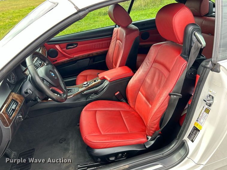 image for item NQ9914 2007 BMW 328i  convertible