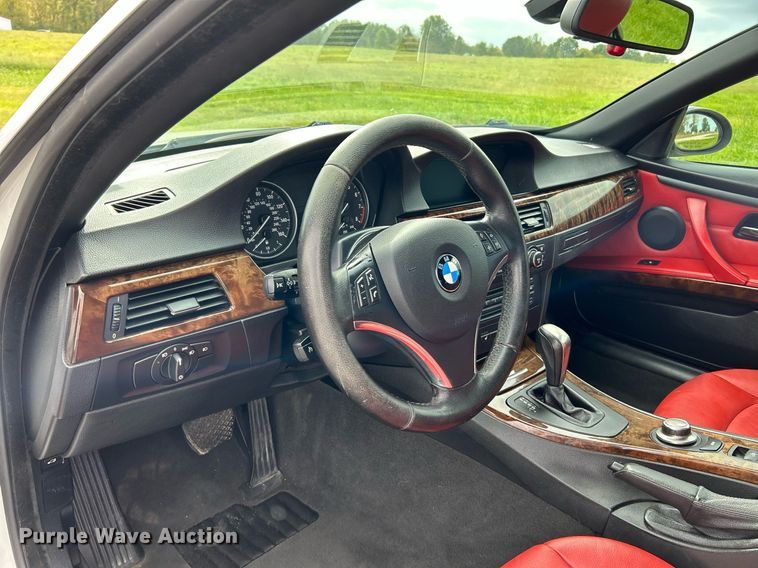 image for item NQ9914 2007 BMW 328i  convertible