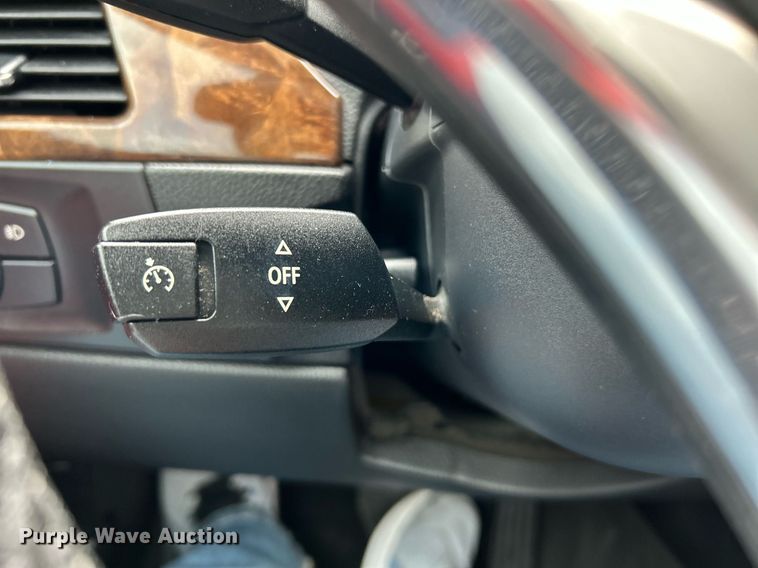 image for item NQ9914 2007 BMW 328i  convertible