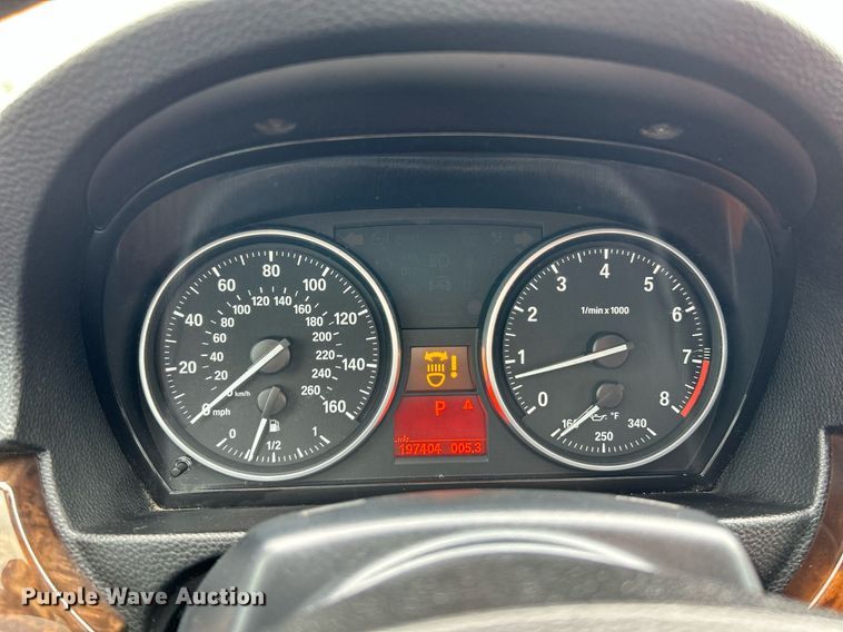 image for item NQ9914 2007 BMW 328i  convertible