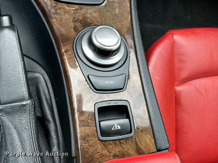 image for item NQ9914 2007 BMW 328i  convertible