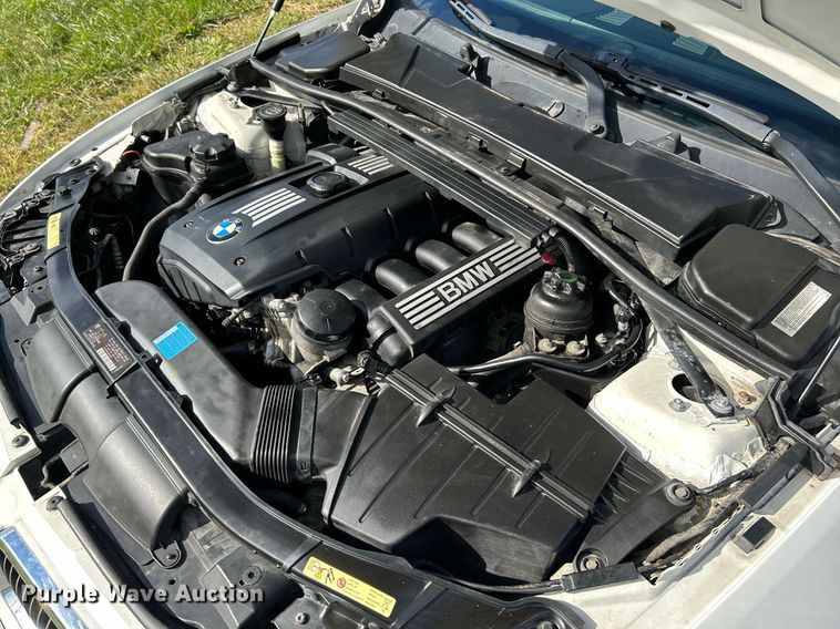 image for item NQ9914 2007 BMW 328i  convertible