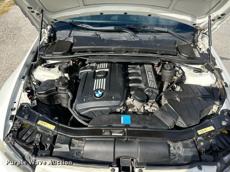 image for item NQ9914 2007 BMW 328i  convertible