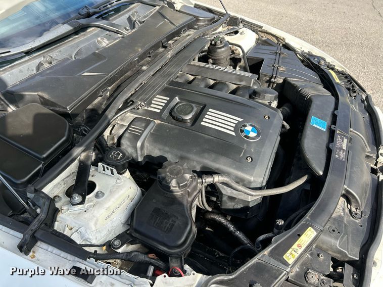 image for item NQ9914 2007 BMW 328i  convertible