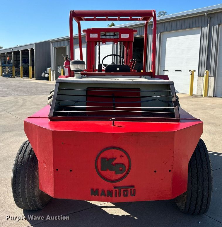 image for item NQ9952 1996 Manitou M240CP  forklift